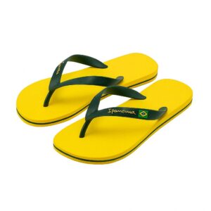 Ανδρικές σαγιονάρες Ipanema 26302 σε κίτρινο-πράσινο χρώμα με τη σημαία της Βραζιλίας στα λουράκια.