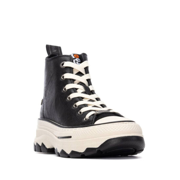 Γυναικεία μαύρα chunky sneakers μποτάκια Refresh 173078 με τρακτερωτή σόλα και κορδόνια για σταθερή εφαρμογή