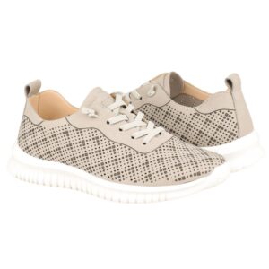 Γυναικεία ανατομικά sneaker Amarpies AOG30087 σε χρώμα πούρο με διάτρητο σχέδιο