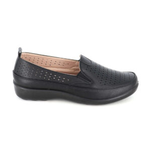 Γυναικεία ανατομικά μοκασίνια B-soft 08328 σε μαύρο χρώμα με διάτρητο σχέδιο και ελαστική εφαρμογή