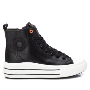 Refresh 172284 γυναικεία ανατομικά μποτάκια sneakers σε μαύρο χρώμα με λευκή σόλα πλατφόρμας