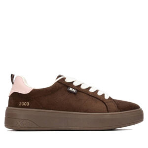 Xti 146270 ανατομικά αδιάβροχα γυναικεία sneakers σε καφέ χρώμα με ροζ λεπτομέρεια στη φτέρνα και πάτο Memory Foam
